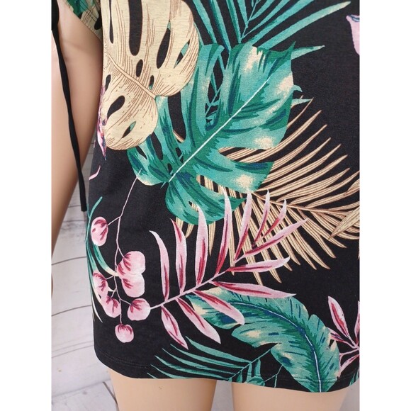 Lavish Womens Black Ruched Short Sleeve Top Floral Tropical Sz L - Picture 3 of 9